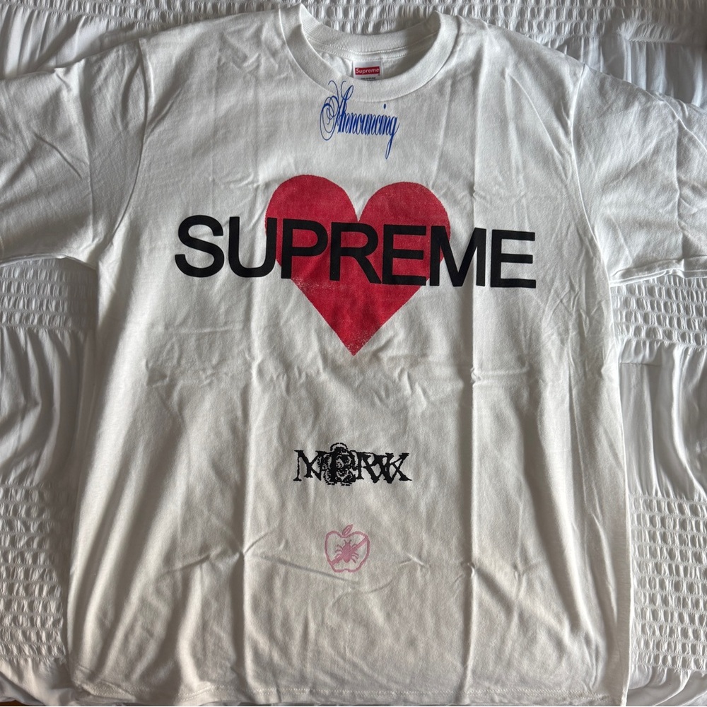 Supreme Announcing Tee L white